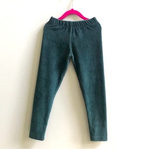 Hanna Andersson Green Velvet Leggings, Size 5.